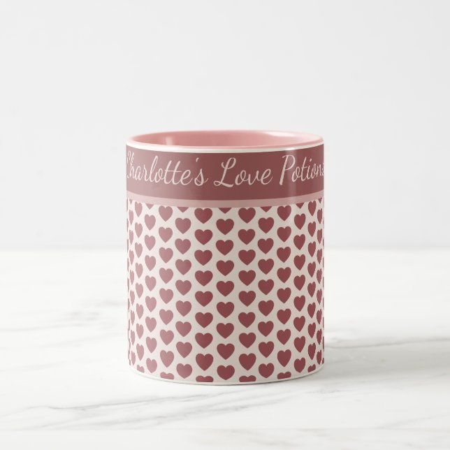 Personalized Retro Hearts Pink Burgundy Två-Tonad Mugg (Center)