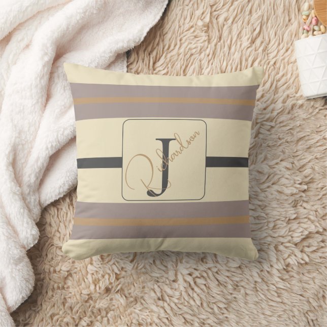 Personalized Taupe Gold Stripe Modern Neutral Chic Kudde (Filt)