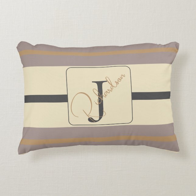 Personalized Taupe Gold Stripe Modern Neutral Chic Prydnadskudde (Framsidan)
