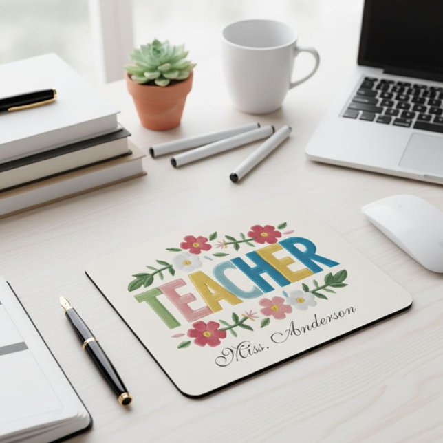 Personalized Teacher Mouse Pad with Floral Design Musmatta (Skapare uppladdad)