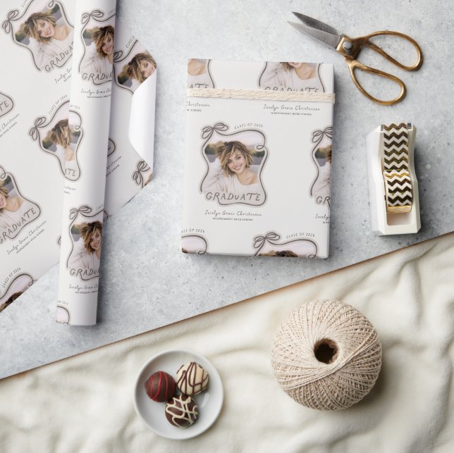 Personalized Trendy Bow Photo Graduation Presentpapper (Hantverk)