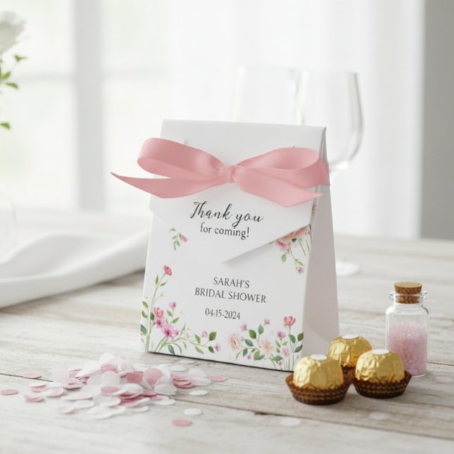 Personalized wedding favor boxes for guests presentaskar (Skapare uppladdad)
