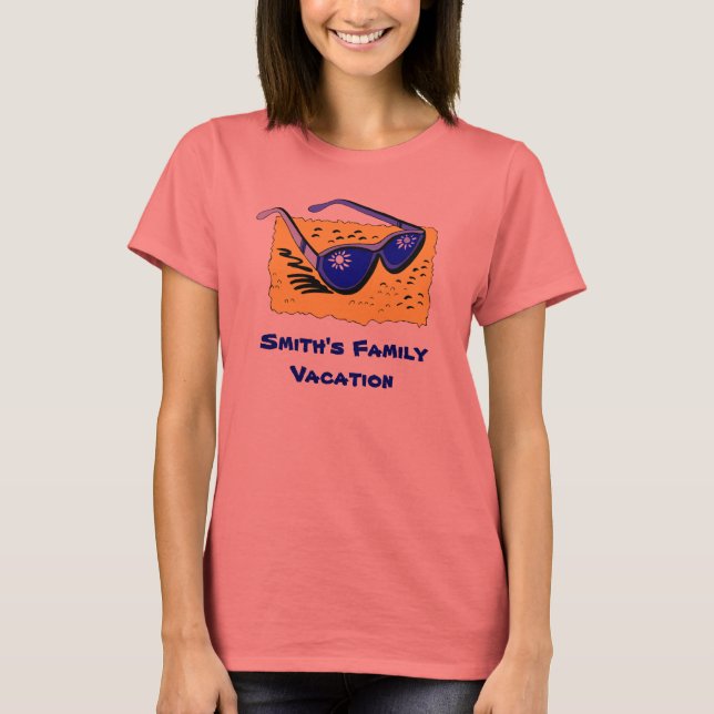 Personalized Women's Family Vacation T-Shirts (Framsida)