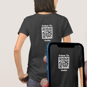 Personalkläder. Följ oss i Onlinen. QR-kod på en T Shirt