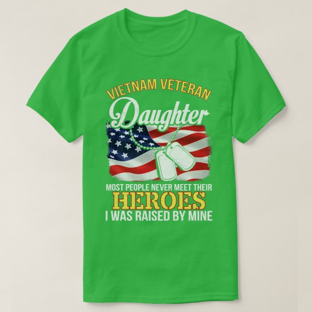 Personer från Vietnam Veteran Dotter träffar aldri T Shirt (Design framsida)