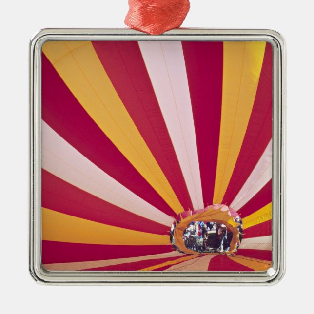 Personer som fyller en luftballong, Fort Collins. Julgransprydnad Metall (Framsidan)