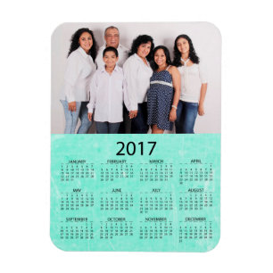 Personifiera denna 2017 mini- kylskåpkalender magnet