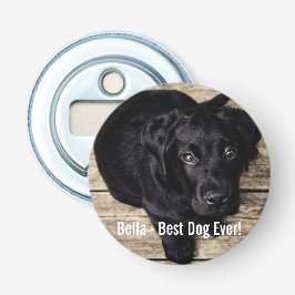 Personifierat svart lab hundfoto- och hundnamn flasköppnare