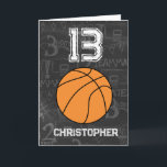 Personlig 13:e födelsedagsbasket kort<br><div class="desc">Ett modernt födelsedagskort i basketboll i 12:e,  som du lätt kan anpassa framsidan med namn och insidan av kortmeddelandet. Ett födelsedagskort för basketboll i personlig för basketbollspelare,  basketboll i fläkt etc.</div>