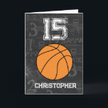 Personlig 15:e födelsedagen: basket kort<br><div class="desc">Ett 15:e basketbollfödelsedagskort för sport,  som du enkelt kan anpassa framsidan med namn och insidan av kortmeddelandet. Ett födelsedagskort för basketboll i personlig för basketbollspelare,  basketboll i fläkt etc.</div>