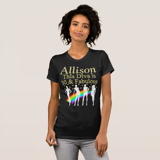 PERSONLIG 30ÅRS FÖDELSEDAG DIVA T SHIRT (Hel framsida)