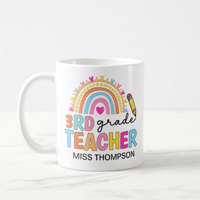 Personlig 3:e Klass Rainbow Teacher Coffee Mugg (Vänster)