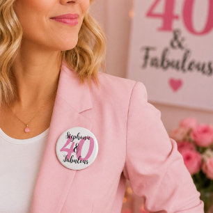 Personlig 40 & Fantastisk Rosa Födelsedagsnamn Knapp