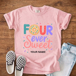 Personlig 4-årsdag för barn Fyra söt för evigt T Shirt