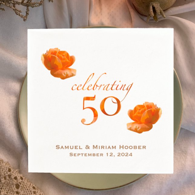 Personlig 50:e årsdagen för bröllop-persikan ro pappersservett (Personalized unique elegant peach rose napkins for 50th golden anniversary party with couples names.)