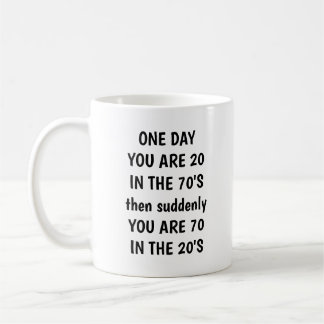 Personlig 70-årspresentkoppsskål med anpassat namn kaffemugg