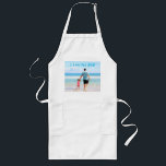 Personlig Anpassningsbar Foto Apron med text i Pap Långt Förkläde<br><div class="desc">Anpassningsbarnas foto- och textpron - Din egen design - Speciell - Personlig Pappa / familj / vänner eller personlig apron-gåva - Lägg till foto / eller text - Ändra storlek och flytta eller ta bort och lägg till inslag / bild med Anpassning verktyg. Välj/lägg till ditt favoritteckensnitt / färg /...</div>