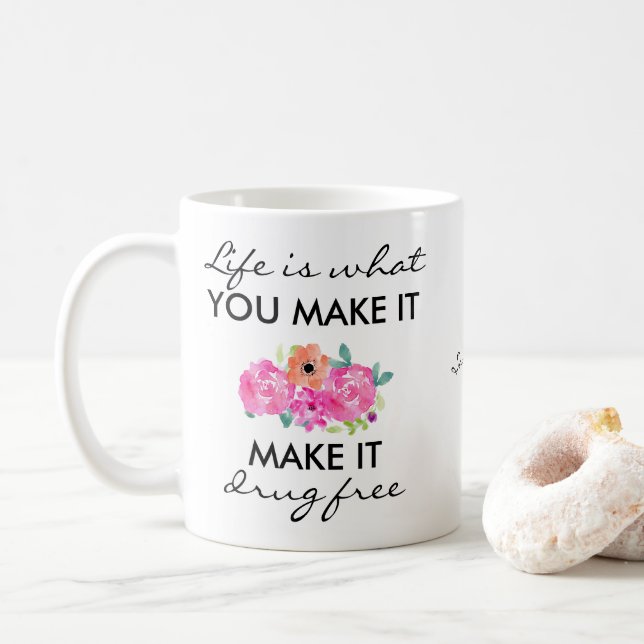 Personlig Anti Drug Slogan Colorful Flowers Kaffemugg (Med munk)