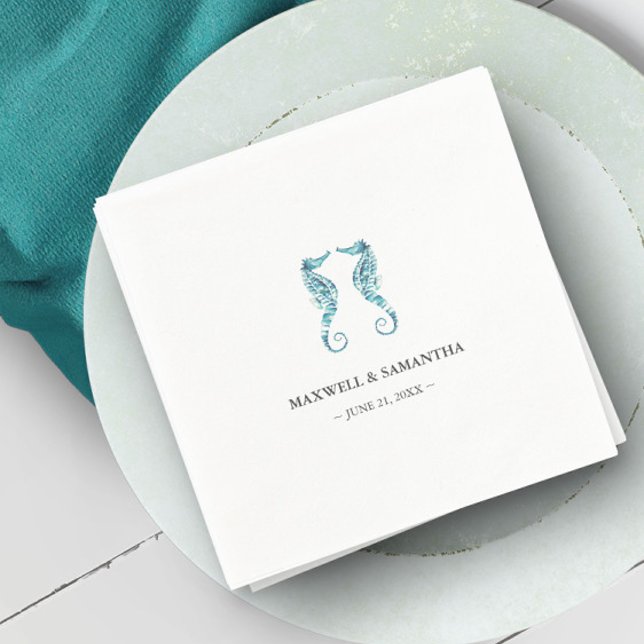 Personlig av kuststrupe pappersservett (Beach wedding personalized paper napkins watercolor seahorses by Victoria Grigaliunas)