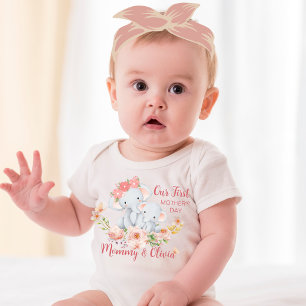 Personlig Baby First Mors dag Elephant T Shirt