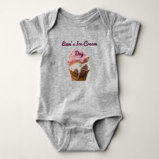 Personlig baby-glassdag grå t-shirt