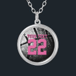 Personlig Basketball jersey-halsband Silverpläterat Halsband<br><div class="desc">Anpassningsbar basketboll halsband med jersey nummer. Personlig smycken för basketbuss,  spelare och fläkt. Anpassningsbar med team namn,  citat,  slogan,  monogram och jersey-nummer. Idén om basketbollsflickor på fritiden. Gör en till kvinnliga tränare,  kamrater,  mamma,  hustru,  tonåring syster,  idrottsflickvän etc. Flicka,  nyare rosa,  färg med svart och vitt boll-foto.</div>