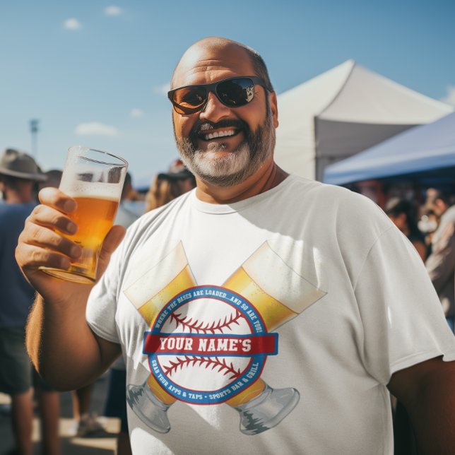 Personlig Beer och Baseball T Shirt (Baseball and brews are the favorite tailgate accessory to this perssonalized t-shirt!)