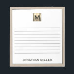 Personlig Beige Linen Guld Monogram Anteckningsblock<br><div class="desc">Håll dig organiserad i stil med det här anteckningsblocket med personlig beige linne med en sofistikerad svartvit och guld monogramdesign. Med de invändiga sidorna får du gott om utrymme för anteckningar, att göra-listor med mera, medan elegantens utformning ger lite lyx i vardagslivet. Perfekt för personlig använda eller som en tänkbar...</div>