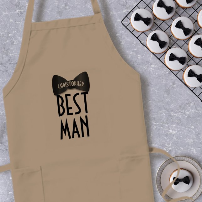 Personlig Best Man Apron Långt Förkläde (Add your best man's name to this bow tie apron. Makes the perfect wedding favor gift for him)