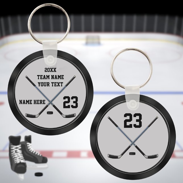 Personlig Billigt Hockey-gåvor och Hockey-favorite Nyckelring (Cheap Hockey Gifts for Players. Hockey Party Favors. Hockey Team Gift Ideas. Black and Gray Hockey.)