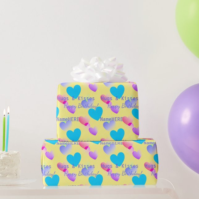 Personlig Birthday Hearts Hugs & Kisses Gult Presentpapper (Festgåvor)