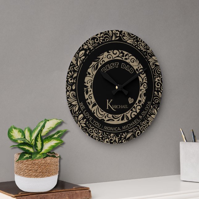 Personlig Black Guld Blommönster Monogram Stor Klocka (Personalized Black Gold Floral Pattern Monogram Large Clock)