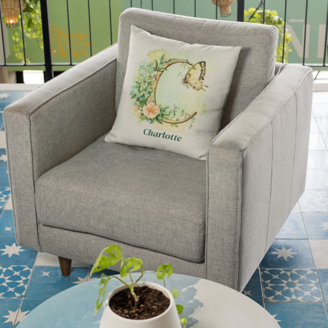 Personlig Blommigt Butterfly Brev C Monogram Kudde (Skapare uppladdad)