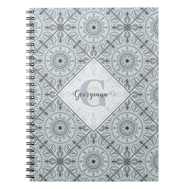 Personlig Blommigt Harmony Grått Mandala Anteckningsbok (Framsidan)