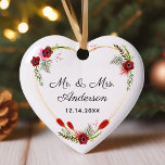 Personlig Blommigt Heart Photo Mr. & Mrs Bröllop Julgransprydnad Keramik<br><div class="desc">Personlig Blommigt Heart Photo Mr. Och mrs Bröllop Ceramic Ornament. Den här designen har ett vackert blommigt hjärta ram. Anpassa med egen anpassningsbar och information.</div>