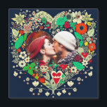 Personlig Blommigt Heart Ram Romantic Gift<br><div class="desc">Söt röd,  mörk blått och beige färgstarka blommor,  viskare folk konst stil blommigt hjärta. Lägg till en bild av dig och din partner i personaliseringsområdet. Söt romantisk julklapp,  Alla hjärtans dag eller en årsdag.</div>