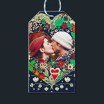 Personlig Blommigt Heart Ram Romantic Gift Presentetikett<br><div class="desc">Söt röd,  mörk blått och beige färgstarka blommor,  viskare folk konst stil blommigt hjärta. Lägg till en bild av dig och din partner i personaliseringsområdet. Söt romantisk julklapp,  Alla hjärtans dag eller en årsdag.</div>