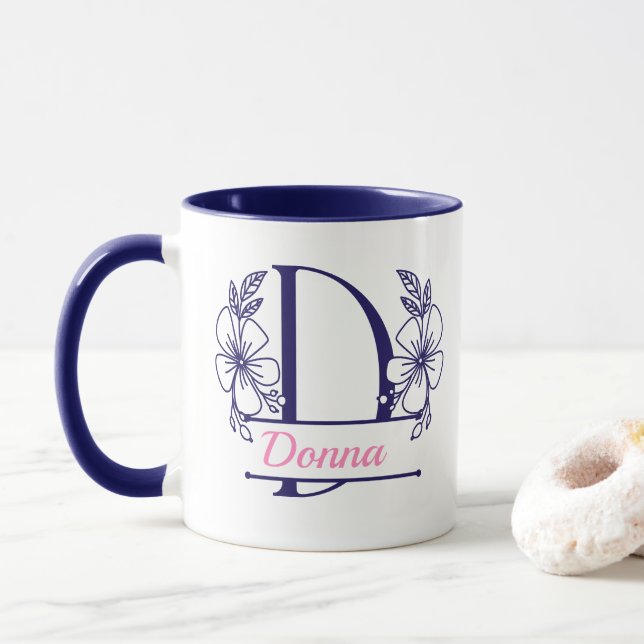 Personlig blommönstrad initialbokstav D-mugg - spe Mugg (Med munk)