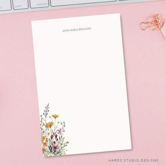 Personlig blomsterelgerans  brevpapper (The image shows card in 5.5 x 8.5 inches. Add your name before checkout.)