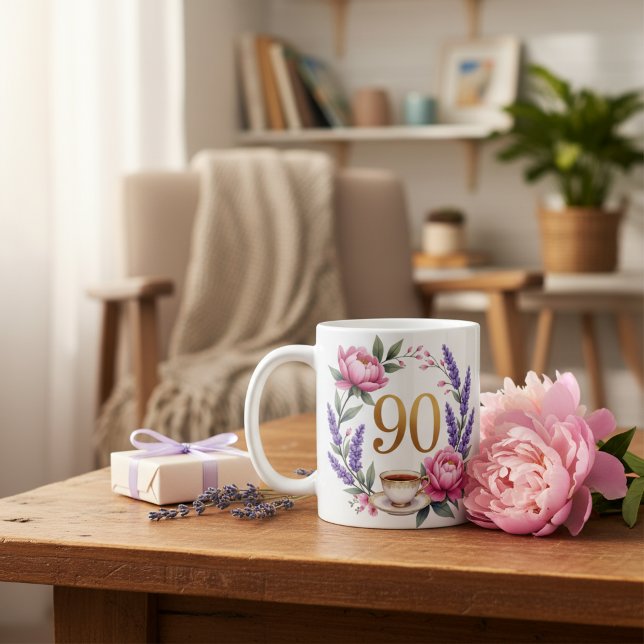 Personlig blomsterkrukamugg för mormor på 90-årsda kaffemugg (Personalized 90th Birthday Floral Mug for Grandma)