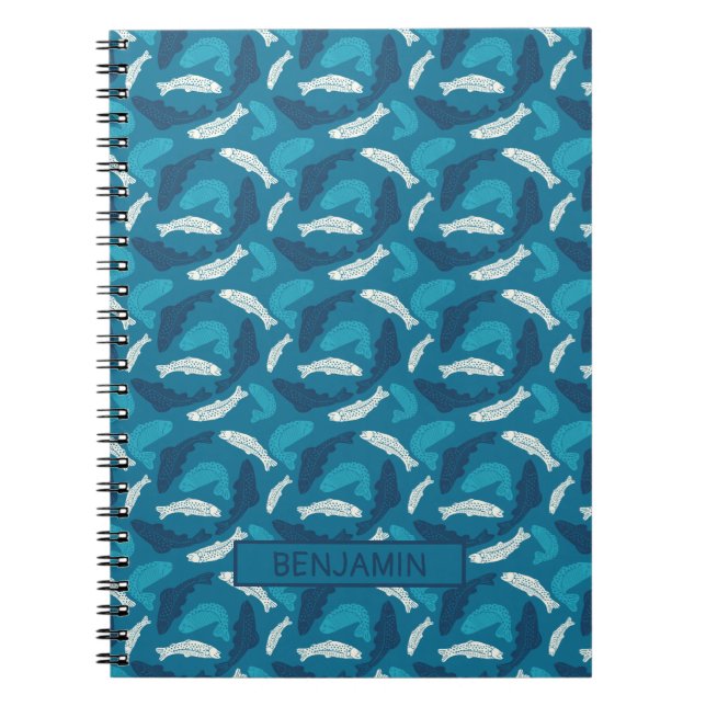 Personlig Blue and Ivory Trout, Fish Patterned Anteckningsbok (Framsidan)