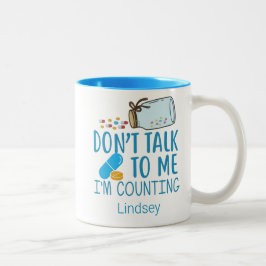 Personlig Blue Funny Pharmaco/ Tech Coffee Två-Tonad Mugg
