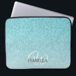 Personlig Blue Glitter Ombre Namn Monogram Laptop Fodral<br><div class="desc">Chic faux blue glitter med ombre-effekt,  blått glitter tonas till en vit bakgrund. Du kan anpassa eleganten laptop sleeve med ditt namn och monogram eller annan text. Perfektens personlig,  laptop sleeve. Om du behöver hjälp eller matchande produkter kontaktar du oss genom vår butik.</div>