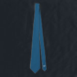 Personlig Blue Jay Bröllop Groom Slips<br><div class="desc">Om du är tittar för en bröllop-slips som är både modern och minimalistisk är vår Blue Jay-slips-perfekt det val du har ©️ 2023. Baksidan av slivet är personlig med brudgummen/groomsman initialer,  du kan ta bort det här om du bara vill ha en passande solid slips utan skrivskydd</div>