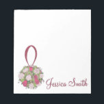 Personlig Bröllop Brudens sida Bouquet Antecknings Anteckningsblock<br><div class="desc">Anteckningsblocket har en originalmarkörillustration av en söt rosa blommigt boll bröllop bouquet. En engångsgåva från brudens sida! Anpassa bara namn till mottagaren. Designern är tillgänglig för att skapa och överföra anpassad design så att det matchar färg och teman i bröllop. Klicka på "Fråga den här designern" för att börja designen...</div>