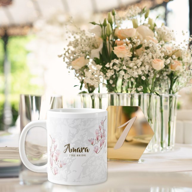 Personlig Brudmugg – Magnolia Bröllopsblommor Jumbo Mugg (Skapare uppladdad)