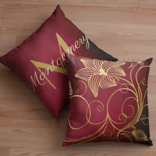 Personlig Burgundy Gradient Guld Blommigt Initial Kudde (Skapare uppladdad)