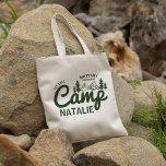 Personlig Camp Bach Bachelorette Party Anpassnings Tygkasse<br><div class="desc">Förbräda på ditt berg äventyr med vår Personlig Camp Bach Bachelorette Party Anpassningsbar Tote Bag - en snyggt och ett praktiskt tillbehör som kompletterar utomhusskönheten. Det här lägret för anpassningsbar av skogsbakterier är mer än bara en väska. Det är en personlig av det sista spåret före slöjan, och tillför en...</div>