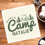 Personlig Camp Bachelorette Party Bridesmaids Pappersservett<br><div class="desc">Gör varje ögonblick av ditt utomhus firande speciellt med Personligen Camp Bachelorette Party Bridesmaids Napkins. Perfekt för att glampa getaways och "Last Trail before the Veil"-sammankomster, dessa blöjor tillför en rustik, elegant touch till varje brunch, middag och skål. Designat med den unika temat som ett lägerbachelorette har i åtanke är...</div>