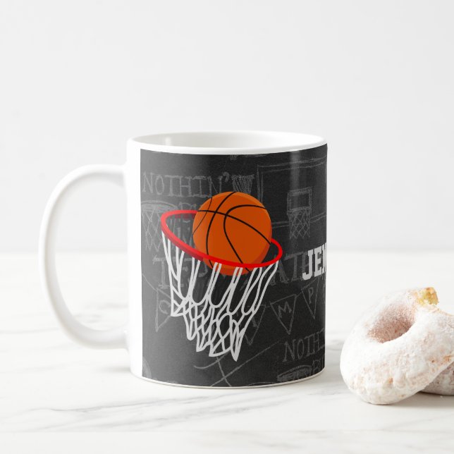 Personlig Chalkboard Basketball och Ring Kaffemugg (Med munk)